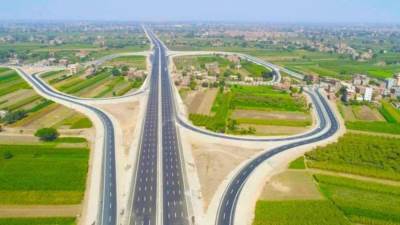 الطرق والكباري : مصر تقدمت 90 مركزاً على مستوي العالم وتخطينا دول متقدمة