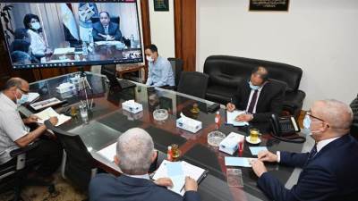 الجزار ومعيط يناقشان ملف الشركة القابضة لمياه الشرب لفض التشابكات المالية   