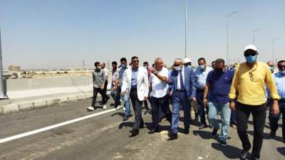 مسئولو الإسكان يتفقدون كوبري ونفق تقاطع طريق الواحات مع الدائرى