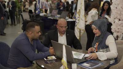 بمشروع  "جايا بيزنس كومبليكس" ..  قفزة قوية للمبيعات تحققها "المطورين المصريين" بمعرض"الأهرام العقاري"