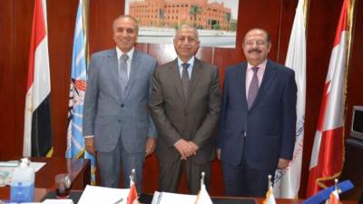 زيارة الدكتور اسماعيل عبدالغفار رئيس الاكاديمية العربية للعلوم والتكنولوجيا و النقل البحري لجامعة الاهرام الكندية،