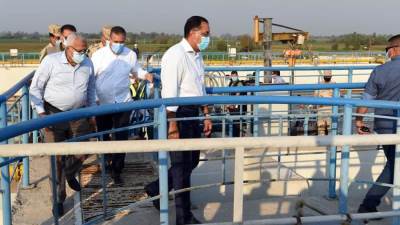 رئيس الوزراء يتفقد مشروعات "حياة كريمة" بقرية دناصور بمركز الشهداء بالمنوفية