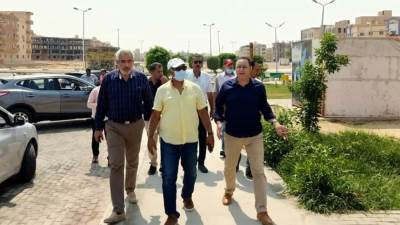 مسئولو "الإسكان" يتفقدون أعمال التجميل الجارية  بمدينة الشروق