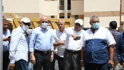 بالصور || وزير الإسكان يتفقد مشروع سكن الموظفين بالعاصمة الإدارية الجديدة المقام بمدينة بدر