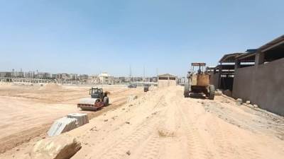 بالصور || رئيس جهاز "العبور" يتفقد سير العمل بالمشروعات الخدمية وأعمال التطوير بالمدينة