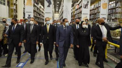 رئيس الوزراء يشهد افتتاح مستودع شركة  «أمازون» بمدينة العاشر من رمضان
