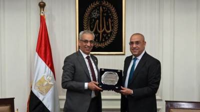 وزير الإسكان: الدولة المصرية مستعدة لنقل خبراتها الكبيرة فى تنفيذ المشروعات العمرانية المختلفة لأشقائنا الليبيين