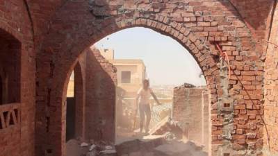 رئيس جهاز "القاهرة الجديدة" : تنفيذ 30 قرار غلق وتشميع لوحدات وقطع أراضٍ سكنية لمخالفة تغيير النشاط بالتجمع الأول