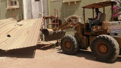 رئيس جهاز "العاشر من رمضان": تنفيذ 24 قرار غلق وتشميع وإزالة استحواذات وتعديات بحملة جديدة بالمدينة