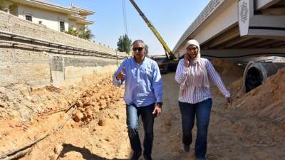 رئيس جهار القاهرة الجديدة يتابع استعدادات موسم الشتاء وأعمال التطوير بالتجمع الأول