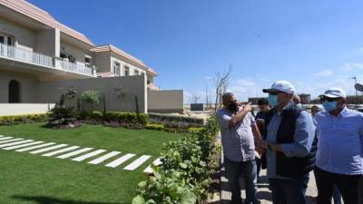 وزير الإسكان يوجه بالاهتمام بجودة الأعمال بكورنيش المنصورة الجديدة ليليق بنافذة الدلتا السياحية