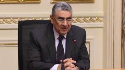 "المشروع كبير للغاية".. وزير الكهرباء يكشف تفاصيل تنفيذ الربط الكهربائي مع السعودية