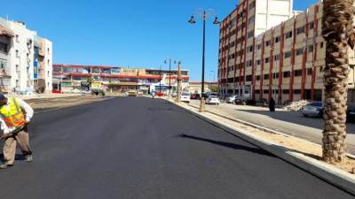 محافظ بورسعيد : بدء أعمال رصف الشوارع الرئيسية فى المدينة 