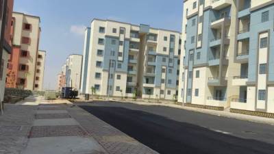 وزير الإسكان يتابع الموقف التنفيذي لمشروع "زهور مايو" كبديل لسكان منطقة "الزرايب العشوائية سابقاً"