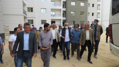 بالصور .. عمارة وبهجات يفتتحان مقر جهاز مدينة العبور الجديدة 