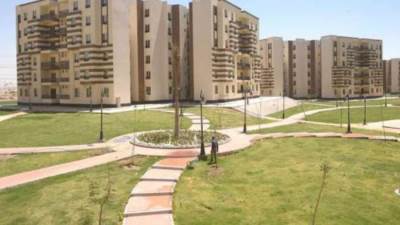 وزير الإسكان يستعرض مع رئيس جهاز حدائق أكتوبر خُطة مواجهة الأمطار