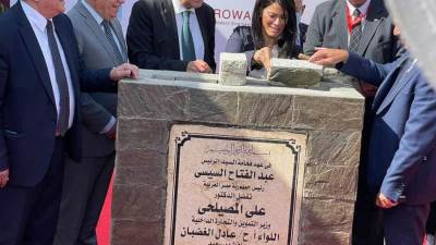 بتكلفة ٥٢٠ مليون جنية...وضع حجر الأساس لصومعة ميناء غرب بورسعيد بسعة تخزينية ١٠٠ ألف طن 