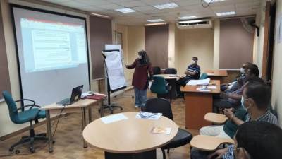 مياه قنا: دورة تدريبيه بعنوان " الهياكل التنظيمية" للعاملين بقطاع الموارد البشرية