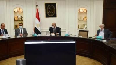 وزير الإسكان يتابع الموقف التنفيذى لمشروع سد ومحطة "جوليوس نيريرى" الكهرومائية الذى يُنفذه التحالف المصرى بتنزانيا