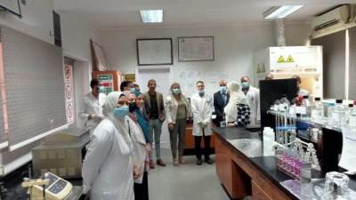 وفد الاتحاد الأوروبي يشيد بمعامل ومراكز خدمة عملاء مياه القاهرة  