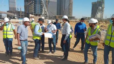 مسئولو "الإسكان" يتابعون سير العمل بمشروع الحدائق المركزية "كابيتال بارك" بالعاصمة الإدارية الجديدة