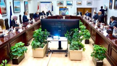 اجتماع مشترك بين وزيرا السياحة والاسكان لبحث فرص الاستثمار السياحي 