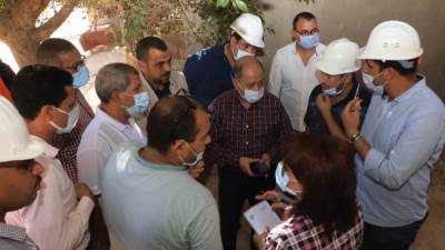 رئيس شركة مياه أسيوط يتابع تجربة ضغوط المياه بقرية الزرابي ـــ مركز أبوتيج