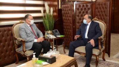 «شعراوي وغراب» يتابعان ملف تطوير الريف بالشرقية واستعدادات مواجهة أمطار الشتاء