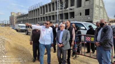 محافظ بورسعيد :  استمرار رفع درجة الاستعداد القصوى لمواجهة أى طارىء فى حالة الطقس .