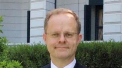 سفير بريطانيا يشيد بمجهود وزير الآثار فى احتفالية "طريق الكباش": شرف لى أن أكون هنا