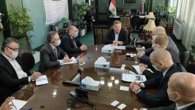 وزير قطاع الأعمال العام يبحث مع "ماز" البيلاروسية إنتاج أتوبيسات الغاز الطبيعي