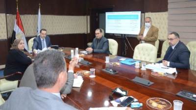 معاون وزير الإسكان يبحث مع مسئولي قناة السويس المشروعات التنموية  بمدينة بورسعيد  الجديدة 