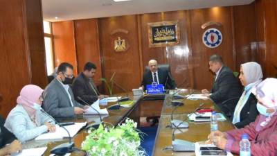 محافظ السويس: تقديم كافة التسهيلات للمواطنين لتصحيح الأوضاع واستئناف البناء 