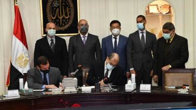 وزير الإسكان يشهد توقيع مذكرة تفاهم لإنشاء  مستشفى على الطراز العالمي بالعاصمة الإدارية