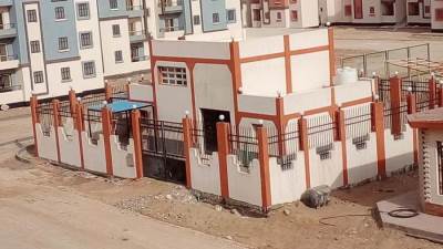 بعد عام على إنشائها .. الجزار يستعرض مشروعات مدينة حدائق العاصمة