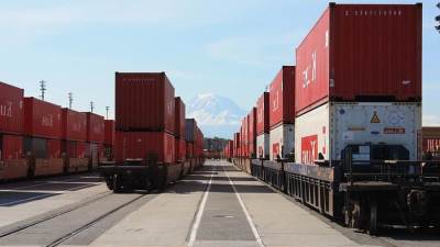 المنطقة الاقتصادية لقناة السويس: وصول ثالث رحلات قطار حاويات من ميناء السخنة إلى بورسعيد