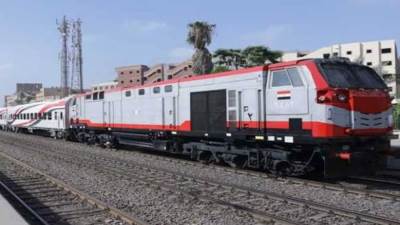 رئيس السكك الحديدية: ندرس توقيت زيادة أسعار تذاكر القطارات