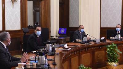 وزير الري: الانتهاء من تحويل 800 ألف فدان بالجهود الذاتية للمزارعين لنظام الري الحديث