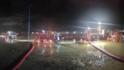 شركة مياه مطروح تنجح فى مواجهة السيول وتنقذ طريق السلوم الدولي