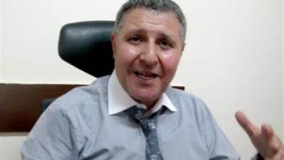 الضرائب تعلق على إرسال إخطار لـ متوفى منذ عام 1996.. ونجل المتوفى: يروحوله المقابر