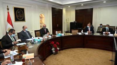 وزير الإسكان ومحافظ القاهرة يتابعان الموقف التنفيذى لمشروع تطوير «منطقة مثلث ماسبيرو»