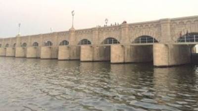 وزير الرى: بدء تنفيذ مشروع إنشاء مجموعة قناطر ديروط الجديدة الشهر المقبل