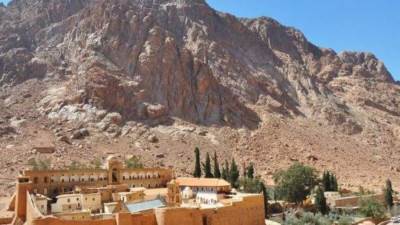 «الإسكان»: التعاقد مع شركات متخصصة لتصريف السيول تمهيدا لمشروع «التجلي الأعظم»