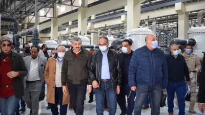 جولة لنائب وزير «الإسكان» فى «العين السخنة» للاطمئنان على خدمات مياه الشرب