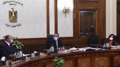 رئيس الوزراء يوجه بسرعة تسكين أهالي «المناطق غير الآمنة» 