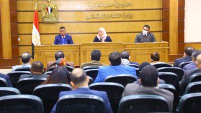 30 جمعية أهلية على طاولة «القباج» لبحث ملف «سكن كريم»