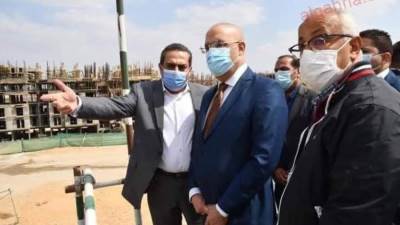 وزير الإسكان: 1924 وحدة سكنية ومول تجاري ضمن تطوير منطقة «سور مجري العيون»