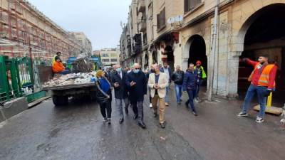 مسئولون يتفقدون آثار «حريق الحسين» لحصر التلفيات