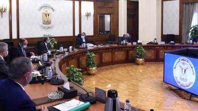 بحضور 6 وزراء.. رئيس الحكومة يسابق الزمن لوضع «دليل استرشادي» للخدمات