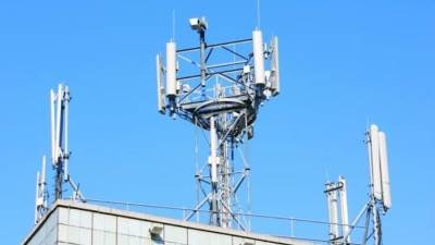 عضو بـ «اتصالات النواب»: شركات المحمول تواجه صعوبات فى تراخيص إنشاء أبراج تقوية الشبكات